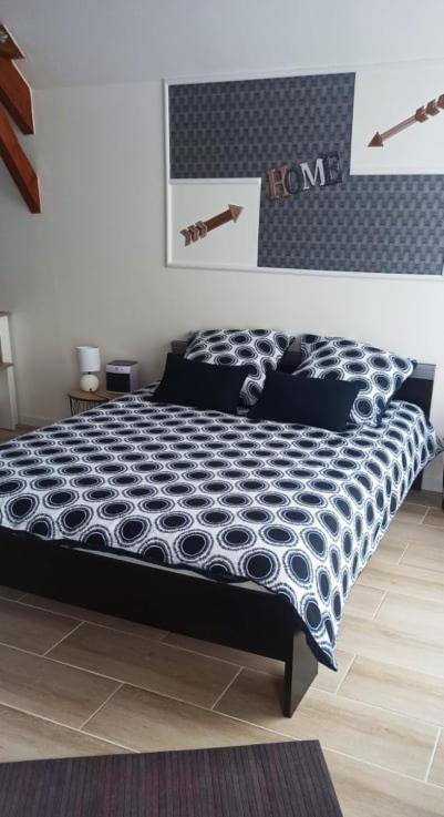 La Pouletterie Apartment Loches Ngoại thất bức ảnh